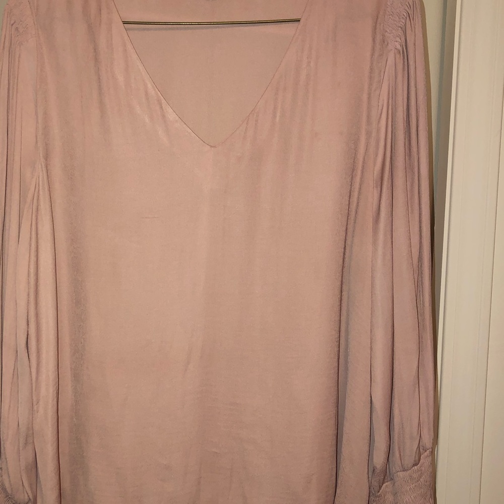 Light pink, snakeskin patterned blouse